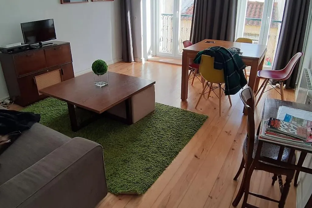 Two Bedroom Apt In Historic Location! Close To The River Lisboa Appartement